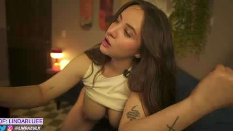 Nia  online show from March 26, 12:06 am