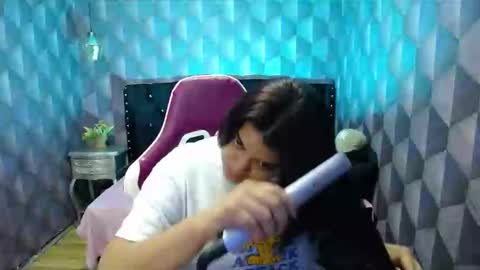 Snapshot of lindabreexlove chatting on January 9, 9:16 am online show from January 9, 9:16 am