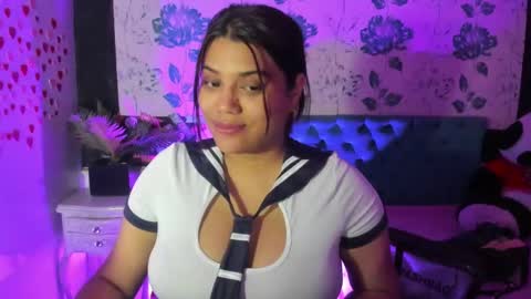 Snapshot of lindabreexlove chatting on January 17, 9:06 pm online show from January 17, 9:06 pm