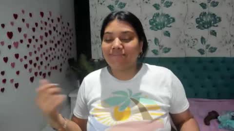 Snapshot of lindabreexlove chatting on January 27, 9:55 pm online show from January 27, 9:55 pm