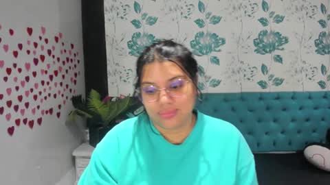 Snapshot of lindabreexlove chatting on January 29, 1:38 pm online show from January 29, 1:38 pm