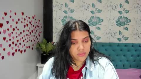 Snapshot of lindabreexlove chatting on February 13, 3:24 pm online show from February 13, 3:24 pm