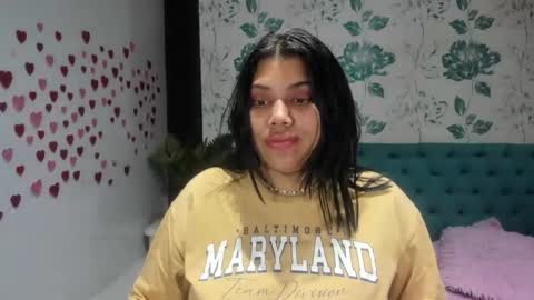 Snapshot of lindabreexlove chatting on March 2, 5:44 am online show from March 2, 5:44 am