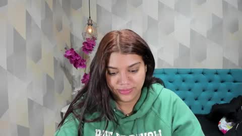 Snapshot of lindabreexlove chatting on September 22, 1:24 pm online show from September 22, 1:24 pm