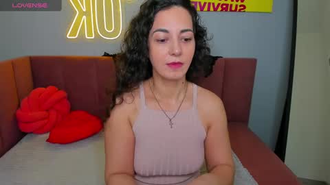 Linda online show from February 16, 1:36 am