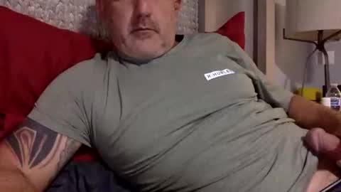 Snapshot of lindin89 chatting on November 17, 6:19 am lindin89 online show from November 17, 6:19 am