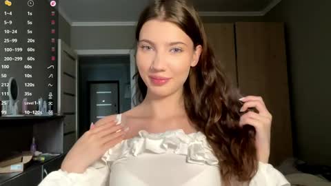 Linda online show from April 19, 1:10 pm
