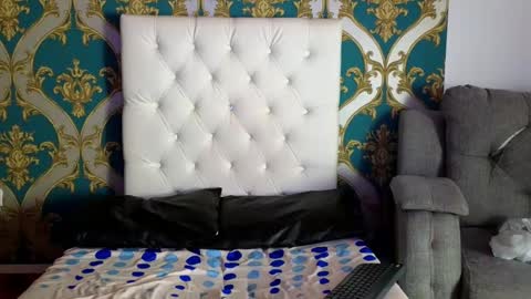 ling ling24 online show from December 31, 9:10 am