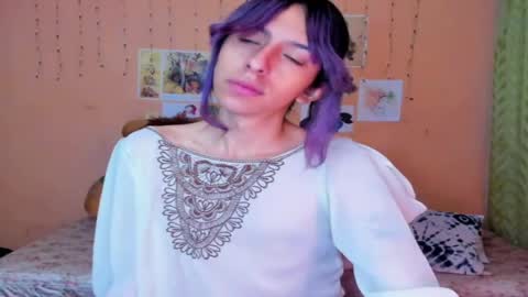 Lio Rouse online show from April 4, 2:43 am