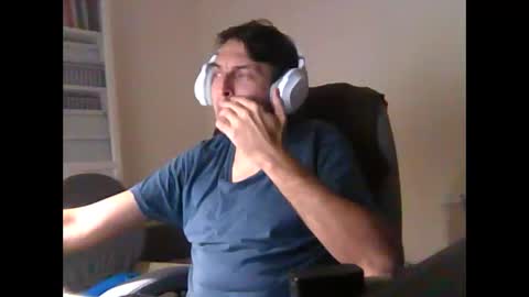 Snapshot of liongr69 chatting on December 7, 11:45 pm liongr69 online show from December 7, 11:45 pm