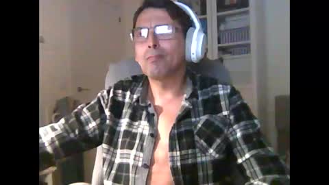 Snapshot of liongr69 chatting on October 30, 11:16 pm liongr69 online show from October 30, 11:16 pm