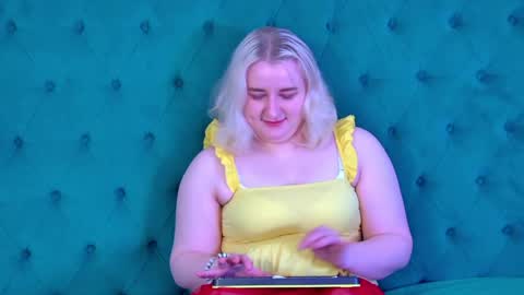 LioraArdyn online show from April 26, 5:16 am