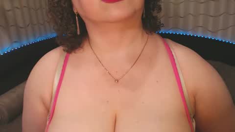 LIpsAddiction online show from February 17, 1:42 pm