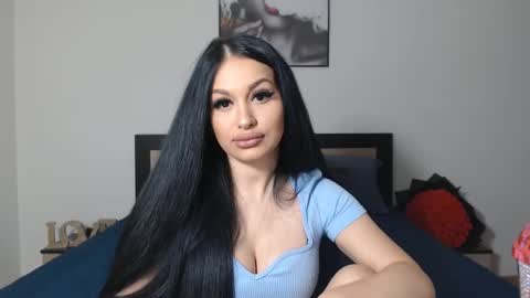 Lisa online show from December 15, 9:20 pm