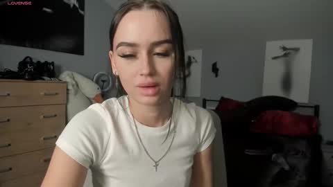 lisa__johnson online show from October 31, 12:11 am