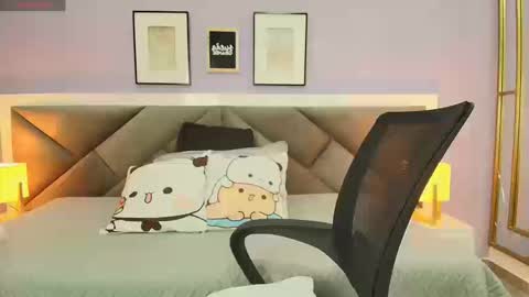 Lisa online show from March 20, 2:11 pm