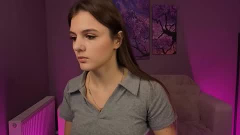 Snapshot of lisa_dark_ chatting on November 19, 11:10 am Lisa online show from November 19, 11:10 am