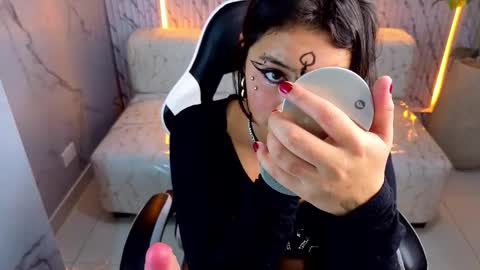 Snapshot of lisa_doll_tx chatting on February 13, 8:27 pm lisa_doll_tx online show from February 13, 8:27 pm