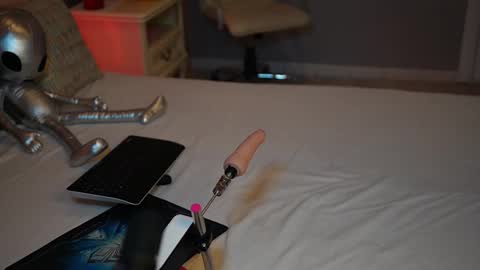 lisa_elfy online show from October 27, 4:55 pm