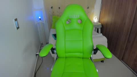 Lisa  online show from January 28, 3:14 pm