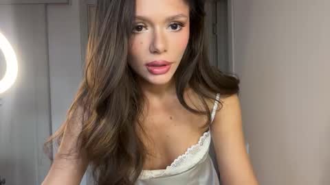 lisa_graham online show from December 5, 6:55 am