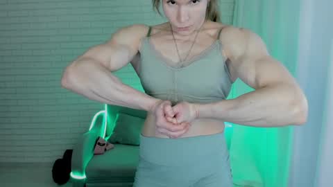 lisa online show from January 24, 8:13 am