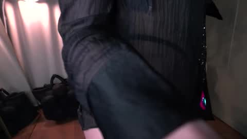 Snapshot of lisa_schiele chatting on February 11, 8:25 pm Elisabeth or Lisa online show from February 11, 8:25 pm