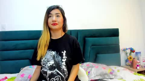 Snapshot of lisa_white_ chatting on March 10, 9:40 pm lisa white online show from March 10, 9:40 pm