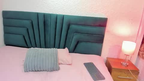 lisa white  online show from January 11, 3:44 am