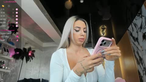 onlyfans-lisaakira instagram-lisaakira9  twitter-lisaakira4 online show from March 3, 7:36 am