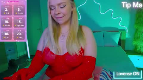 Snapshot of lisacandy1 chatting on November 20, 8:14 am Lisa online show from November 20, 8:14 am