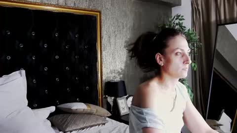 Snapshot of lisacroft chatting on March 1, 11:26 pm lisacroft online show from March 1, 11:26 pm