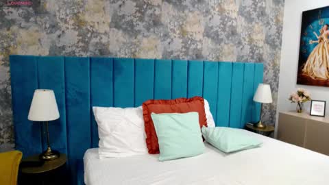 Snapshot of lisacroft chatting on November 7, 9:09 am lisacroft online show from November 7, 9:09 am