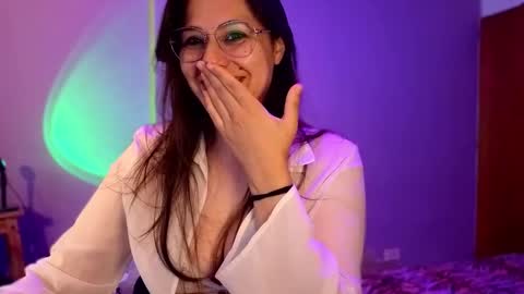 lisainthesky online show from March 5, 9:11 pm