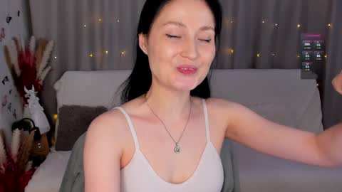 Lisa Moore online show from January 13, 2:53 pm