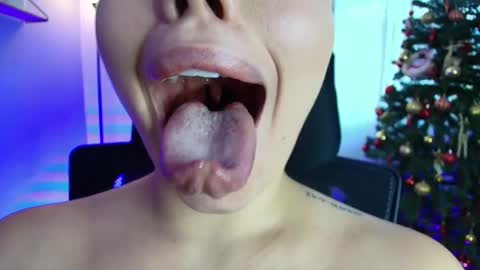 Snapshot of lisbet_21x chatting on January 11, 10:07 pm Lisbet online show from January 11, 10:07 pm