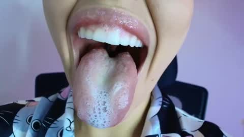 Snapshot of lisbet_21x chatting on November 3, 11:22 am Lisbet online show from November 3, 11:22 am