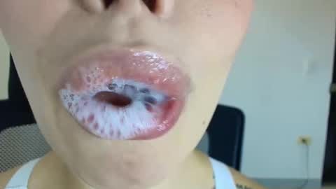 Snapshot of lisbet_21x chatting on November 28, 8:11 pm Lisbet online show from November 28, 8:11 pm