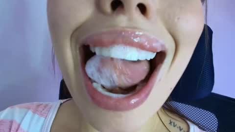 Lisbet online show from December 19, 10:06 pm