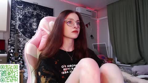 Snapshot of lisiasweet chatting on December 26, 9:04 pm Lika online show from December 26, 9:04 pm