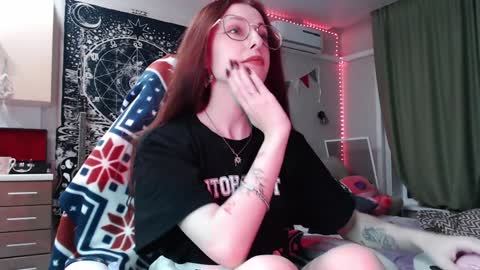 Snapshot of lisiasweet chatting on December 27, 8:07 pm Lika online show from December 27, 8:07 pm