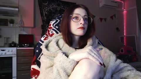 Snapshot of lisiasweet chatting on December 29, 4:51 pm Lika online show from December 29, 4:51 pm