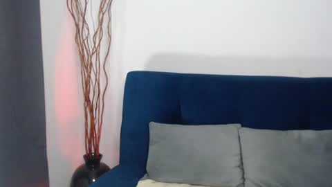 Snapshot of liss_petty chatting on December 9, 9:06 am Liss online show from December 9, 9:06 am