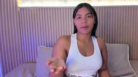 Snapshot of liss_reyes chatting on September 21, 1:46 pm Liss online show from September 21, 1:46 pm