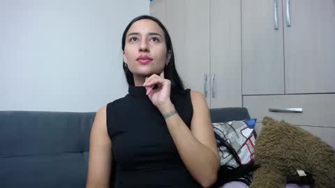 Snapshot of lissa2021 chatting on January 9, 2:01 am Lisa online show from January 9, 2:01 am