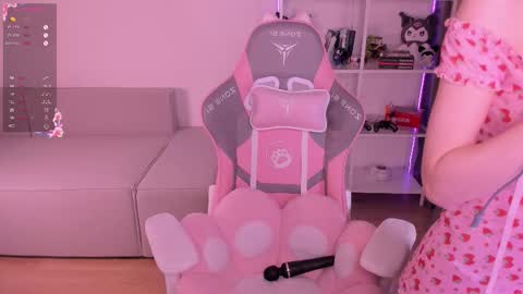 Snapshot of lissa__fox chatting on September 28, 12:32 pm lissa online show from September 28, 12:32 pm