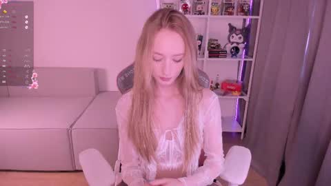 Snapshot of lissa__fox chatting on October 6, 1:52 pm lissa online show from October 6, 1:52 pm