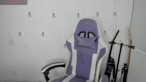 Lissa Kim  online show from February 16, 12:12 pm