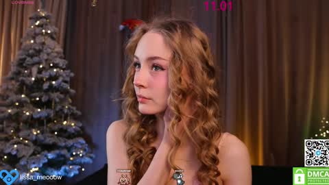 Snapshot of lissa_meooow chatting on January 12, 3:39 am your Liza again. Next stream Dec. 1 at 2 or 3 GMT online show from January 12, 3:39 am