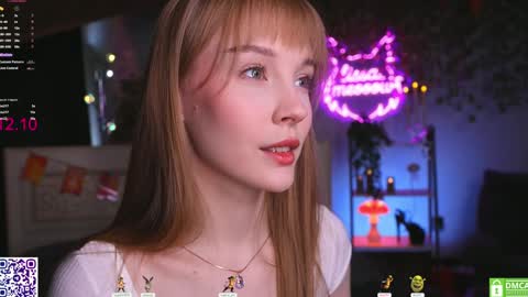 Snapshot of lissa_meooow chatting on October 12, 5:17 am your Liza again. Next stream Dec. 1 at 2 or 3 GMT online show from October 12, 5:17 am